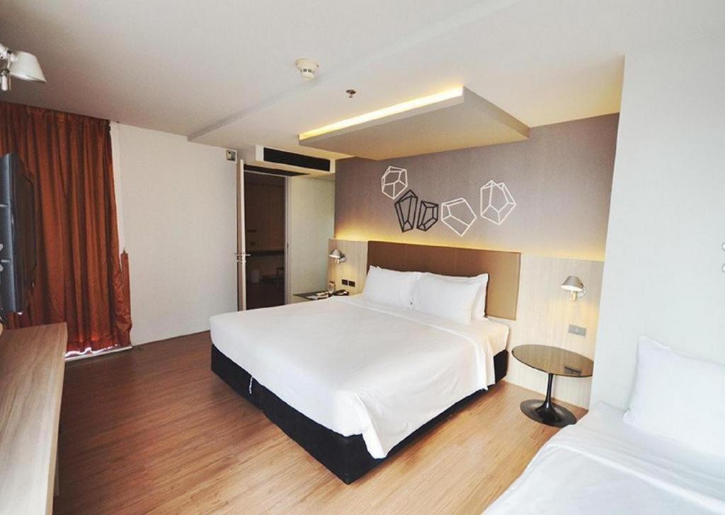 The Heritage Silom Hotel Bangkok Luaran gambar