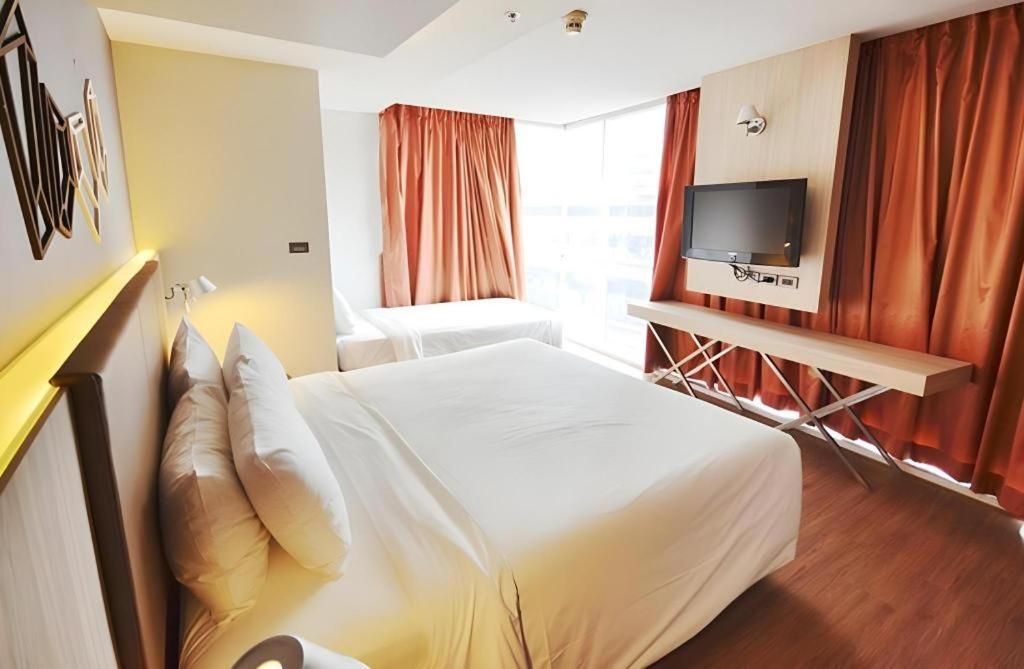 The Heritage Silom Hotel Bangkok Luaran gambar