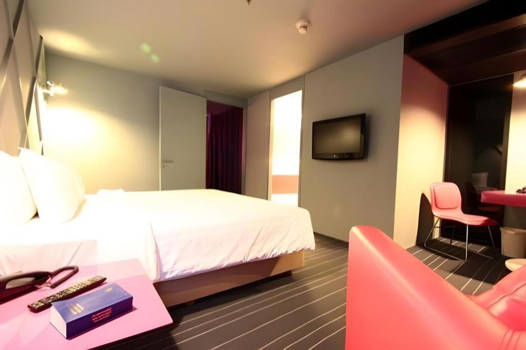 The Heritage Silom Hotel Bangkok Luaran gambar