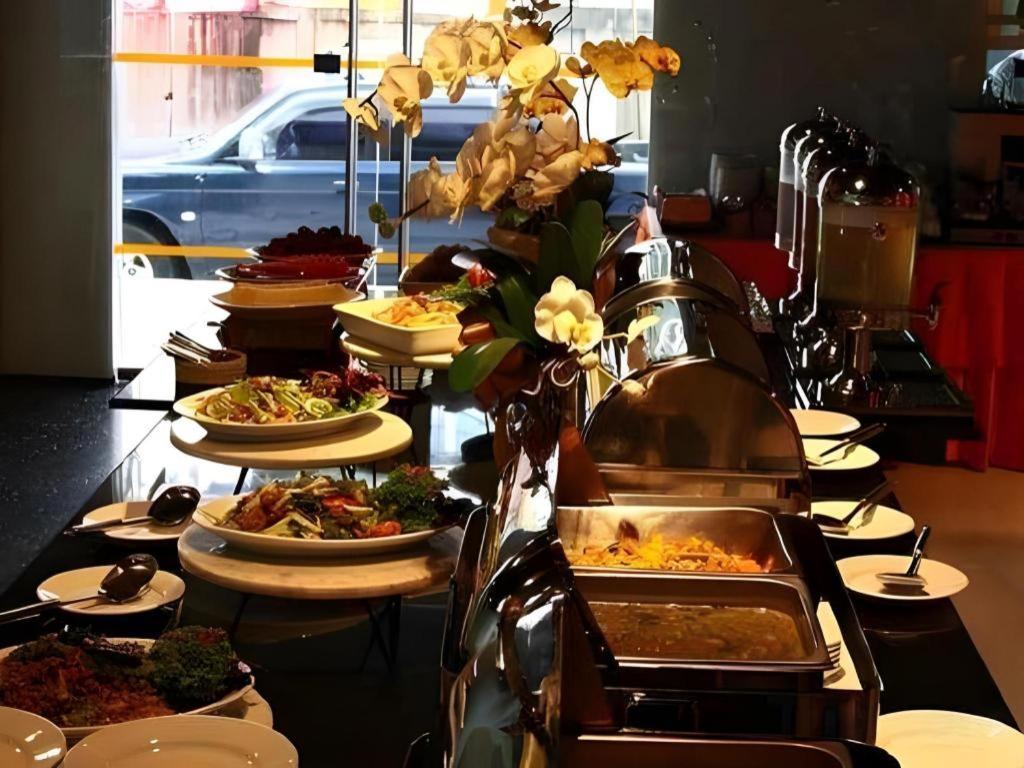 The Heritage Silom Hotel Bangkok Luaran gambar
